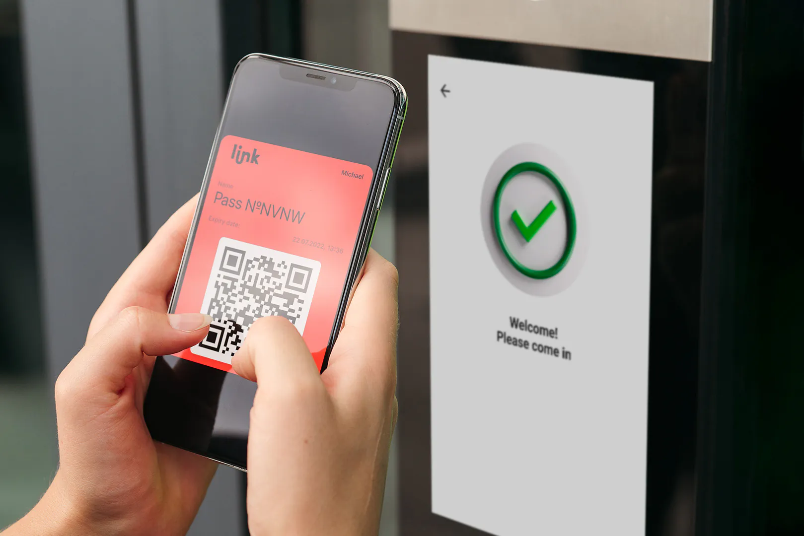 כניסה בקוד QR